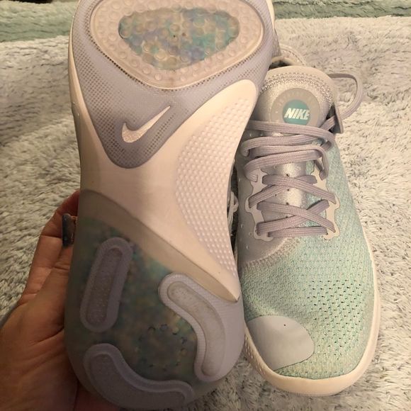 Nike runners Size 7 - Picture 8 of 13